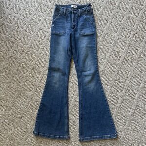 Cello Jeans WomenS JEAN Size 1  / 31" INSEAM Blue Mid Rise Flare EUC